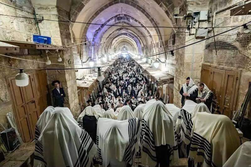 1.143 Pemukim Israel Serbu Al-Aqsa, Gelar Ritual Talmud di Hari Kedua Sukkot