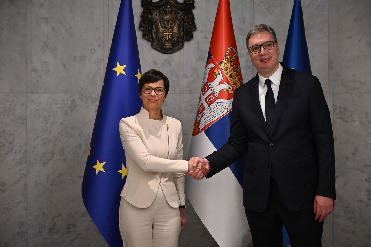 Vucic Mundur dari Kursi Presiden Serbia dan Ampuni 49 Orang, Incar Jabatan Perdana Menteri