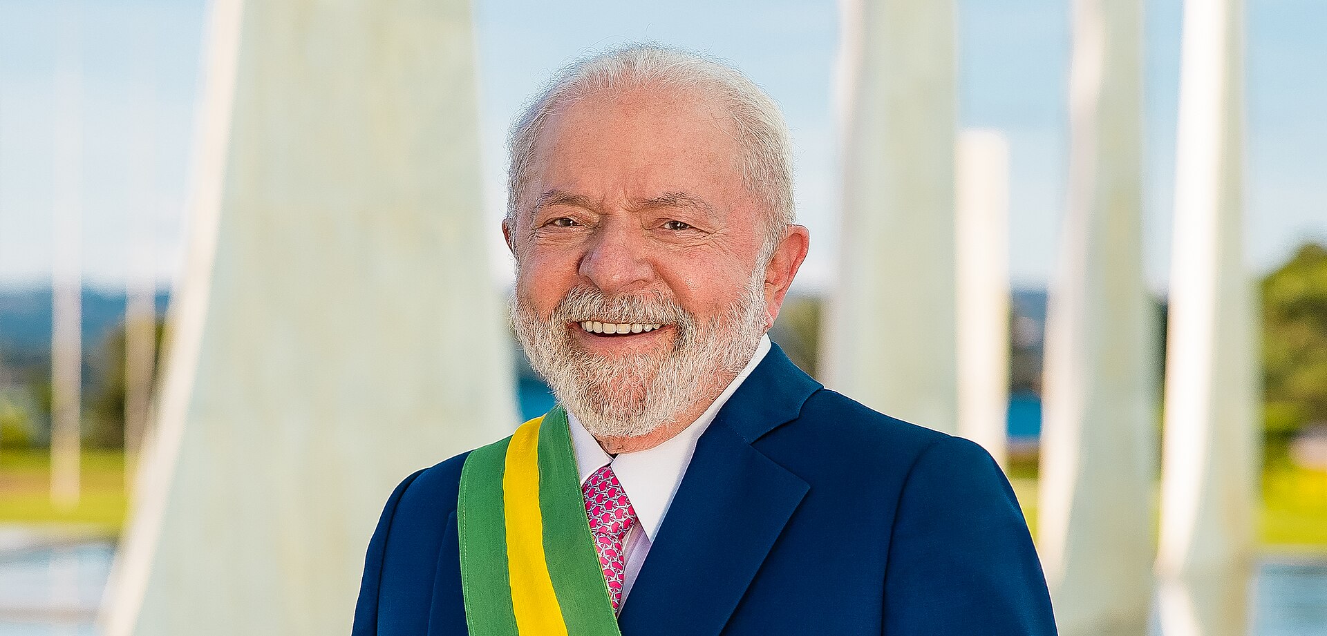 Selisih Tinggal Dua Poin, Lula Kejar Flavio Bolsonaro Jelang Putaran Kedua Brasil